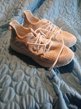 Avia White Knit Athletic Sneakers